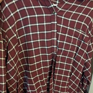 Hollister Women's Burgundy Plaid Button-Down Shirt 👚